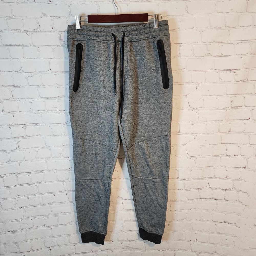 Men's Brooklyn Cloth Gray Joggers Soft Knit Tapered Fit, Size Medium